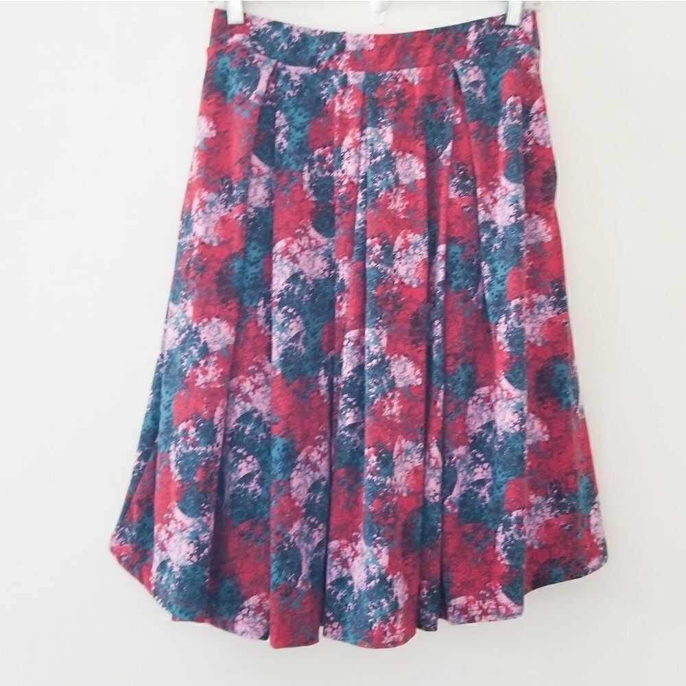 Lularoe skirt size medium